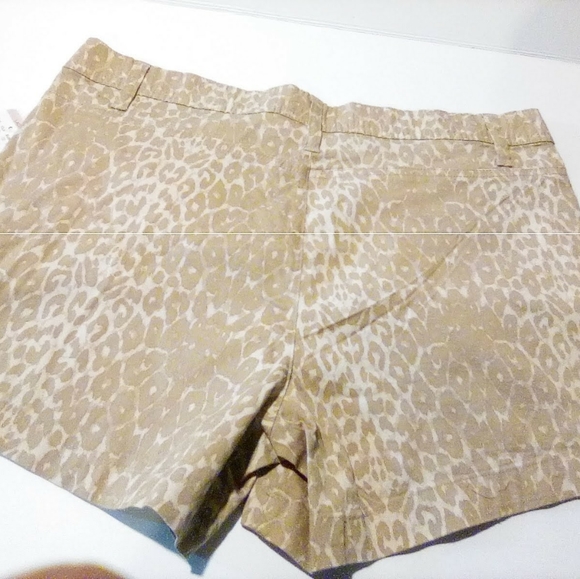 Mix & Co Leopard Print Shorts - Picture 3 of 4